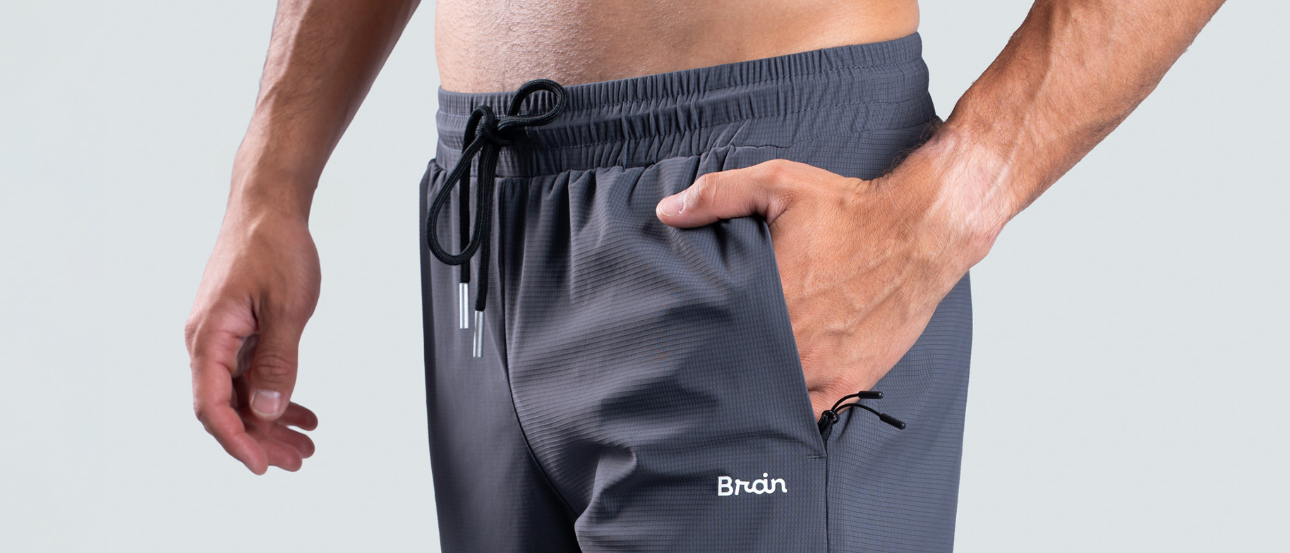 buzunare la îmbrăcămintea sport